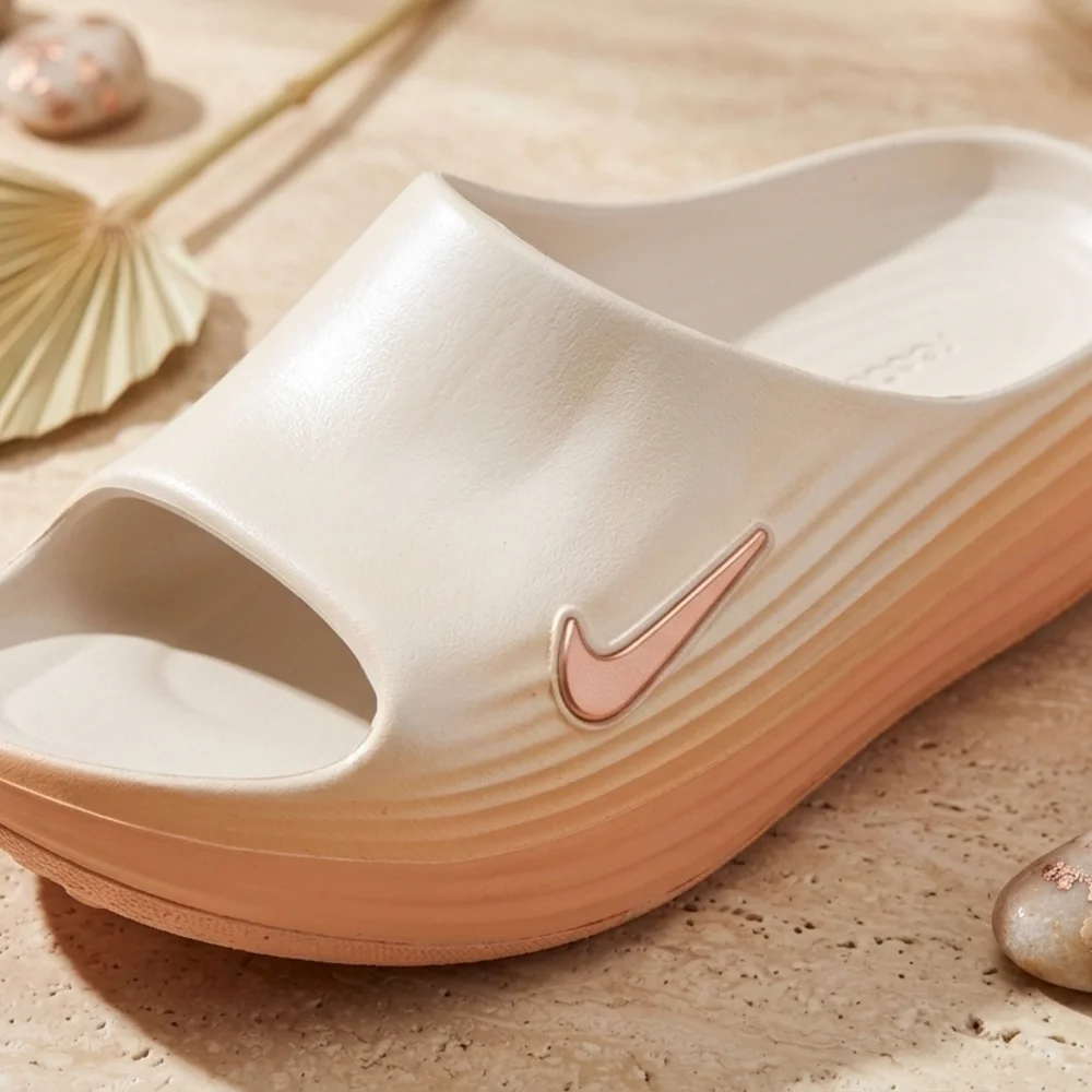Nike Women's Reactx Rejuven8 Guava Ice Apricot Agate Slide Size 10